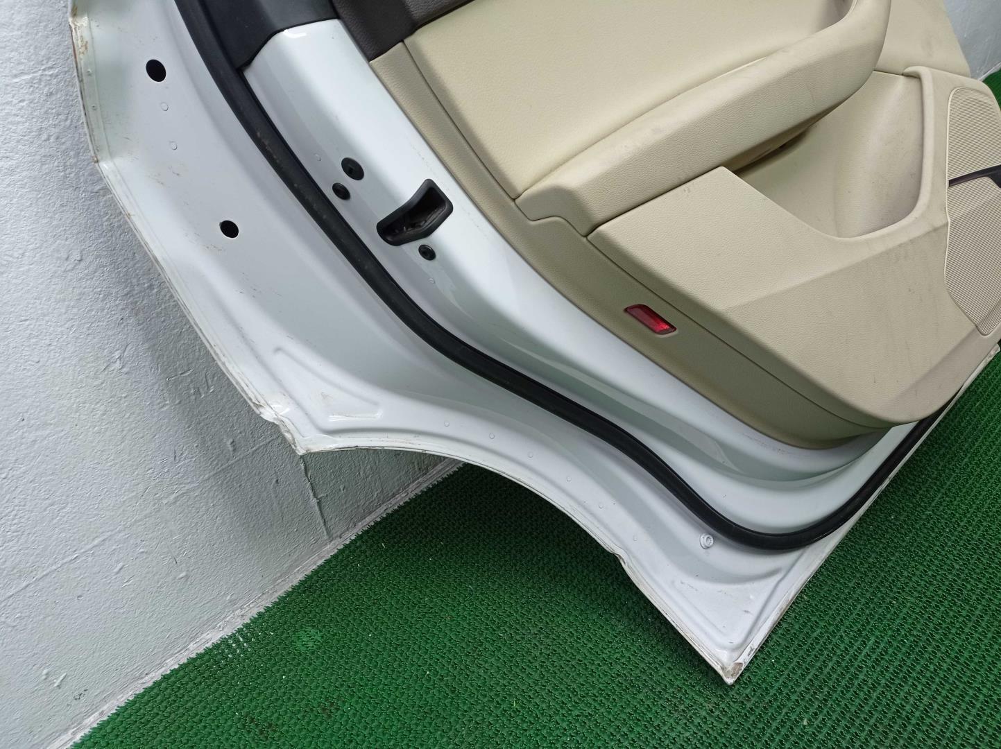 Стеклоподъемник электр. задний левый