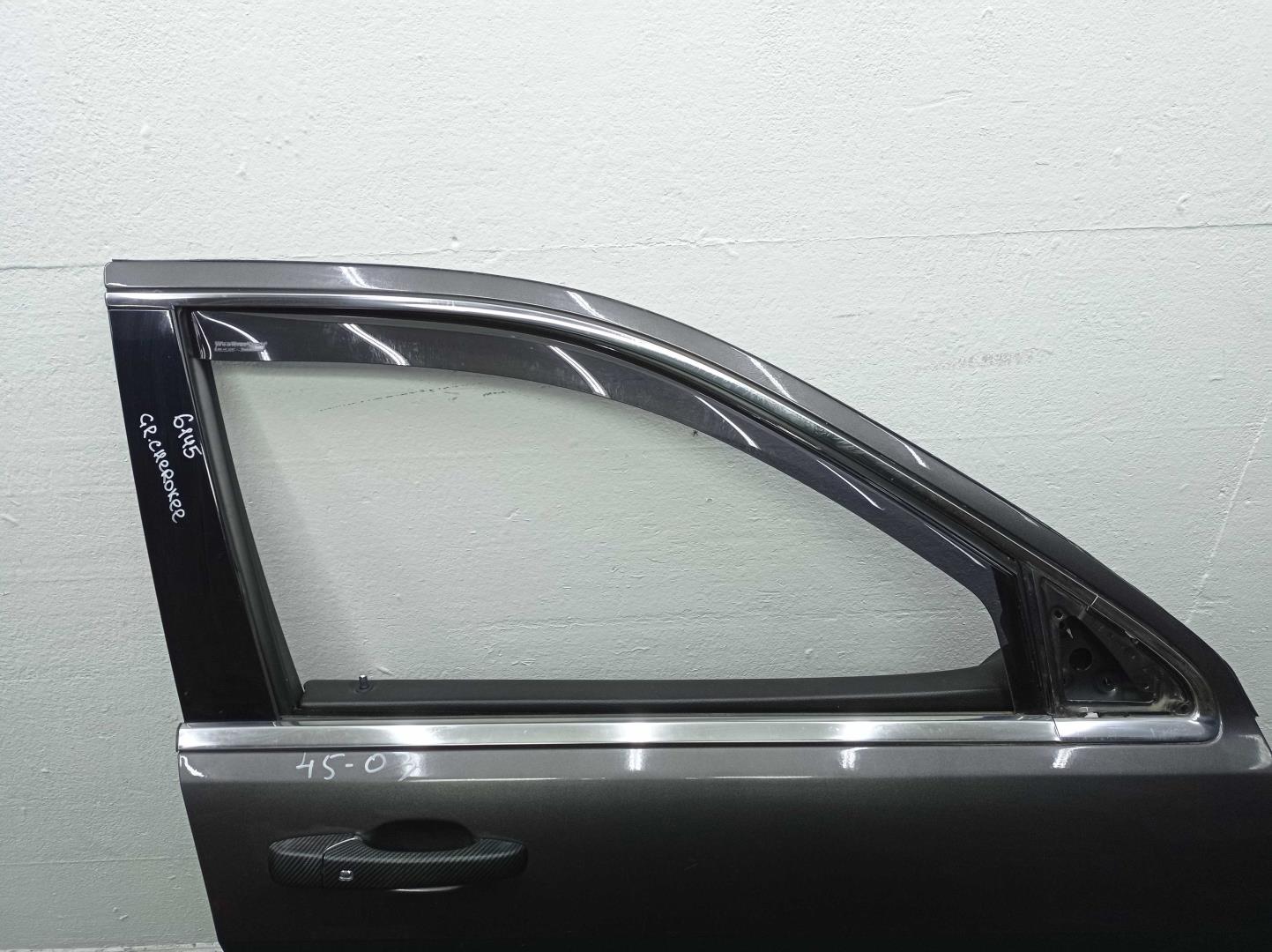 Замок двери передней правой