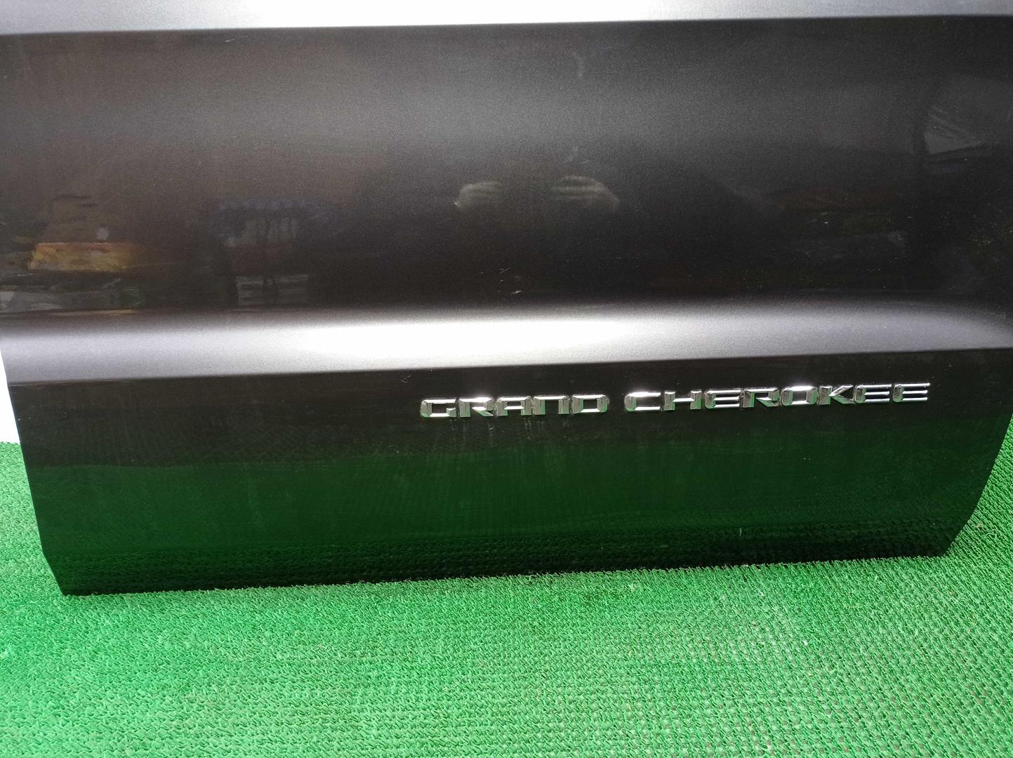 Замок двери передней правой