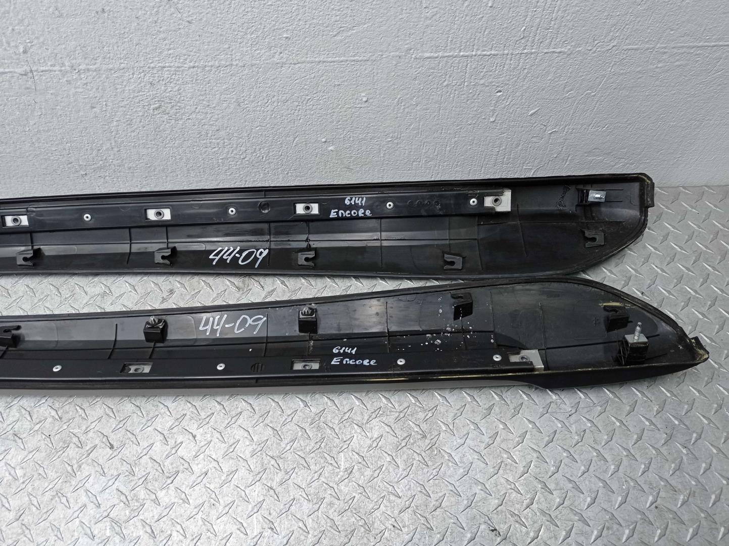 Рейлинги (релинг) к-кт (планки на крышу)