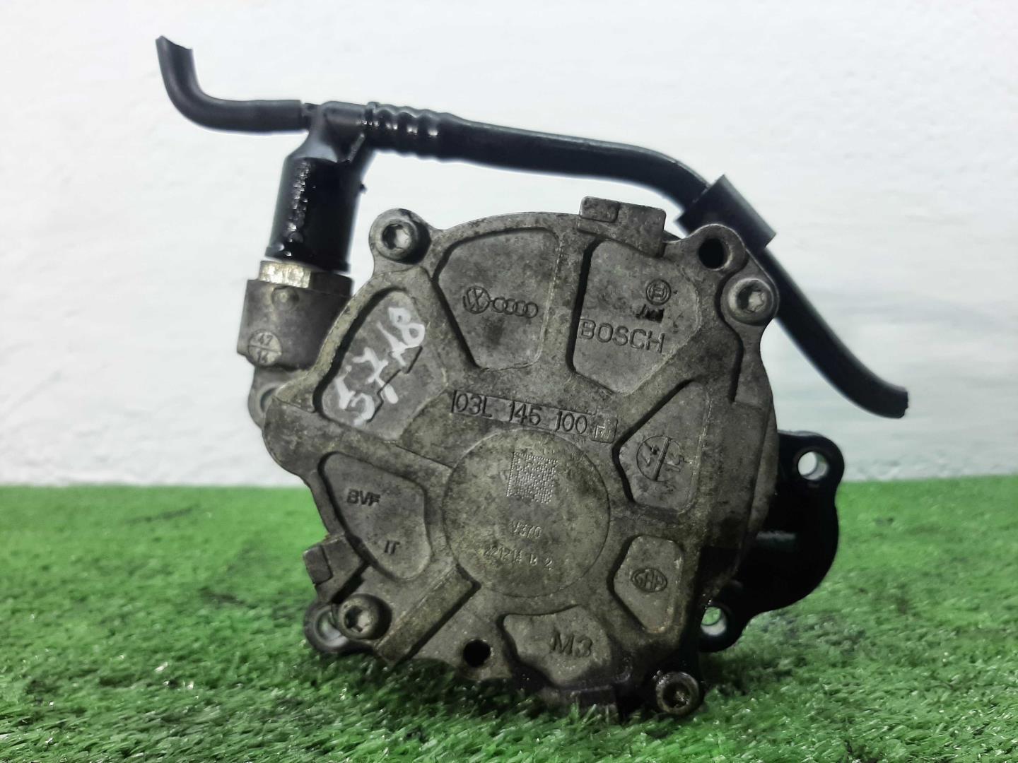 Насос вакуумный