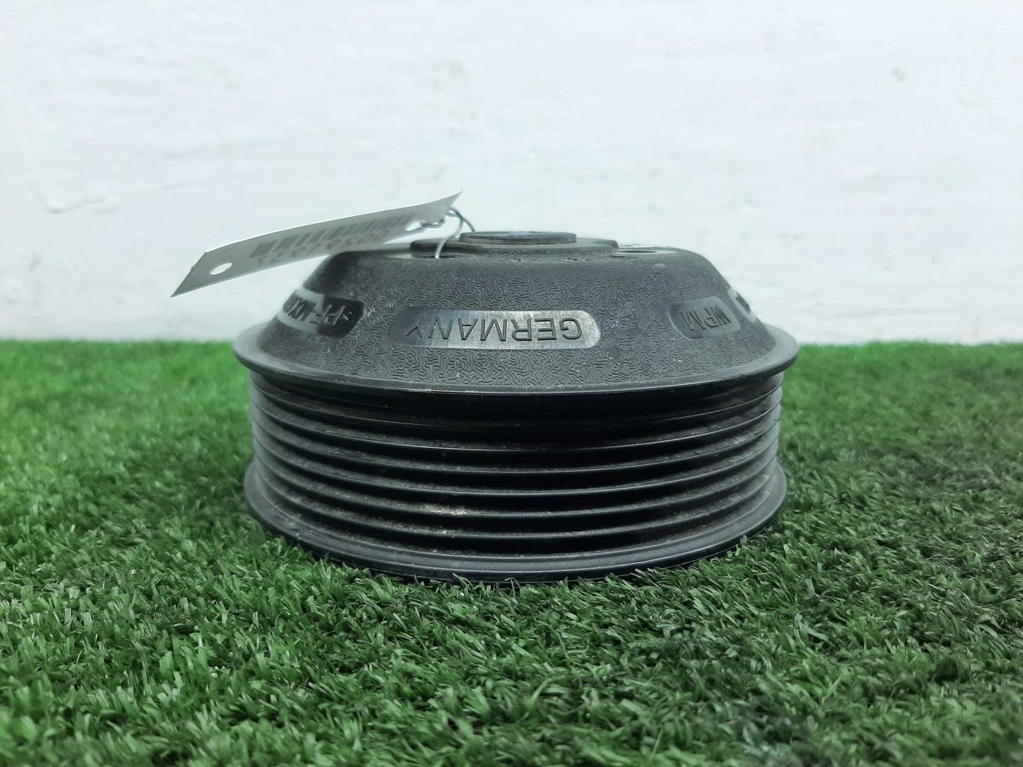 Шкив водяного насоса (помпы)