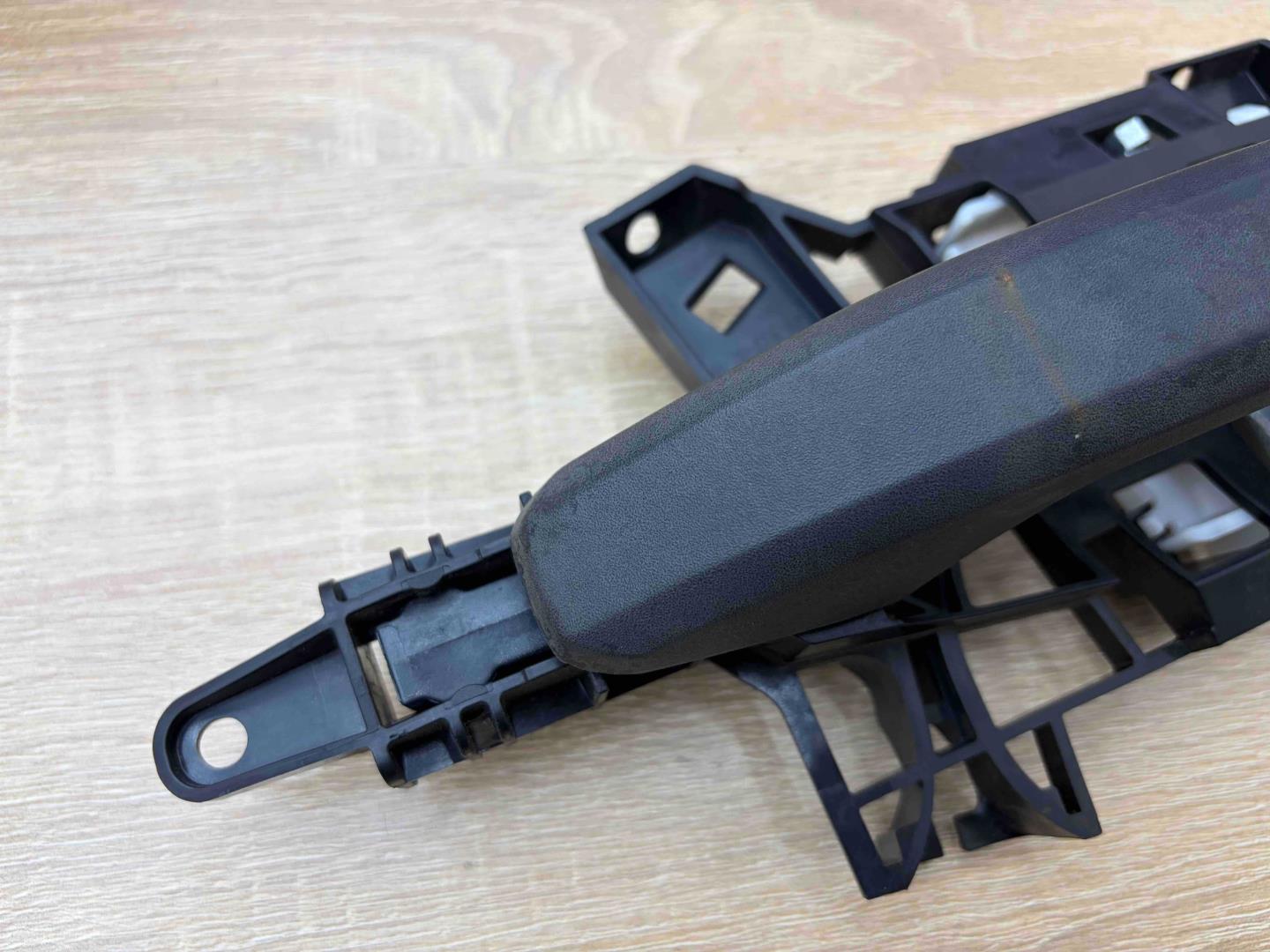 Ручка двери задней наружная правая