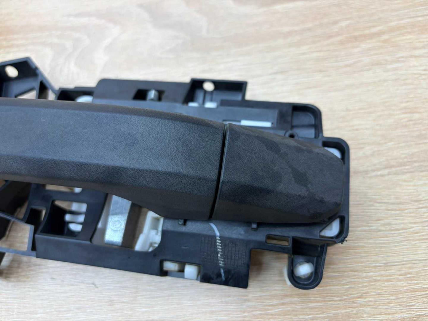 Ручка двери задней наружная правая