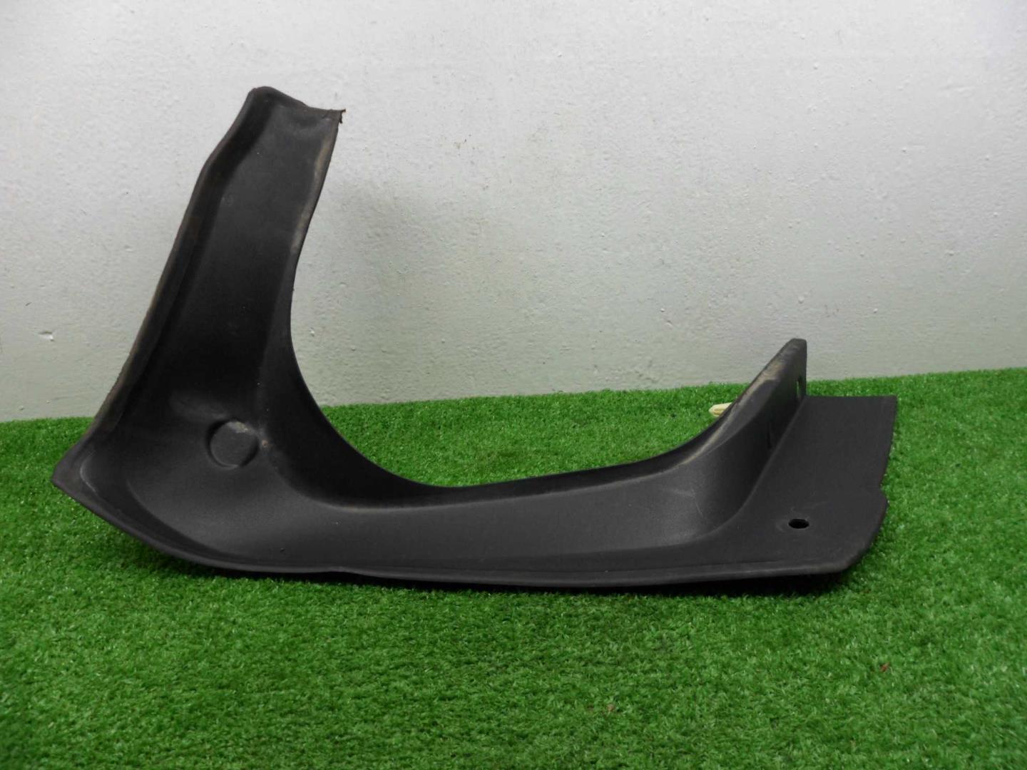 Накладка крышки багажника