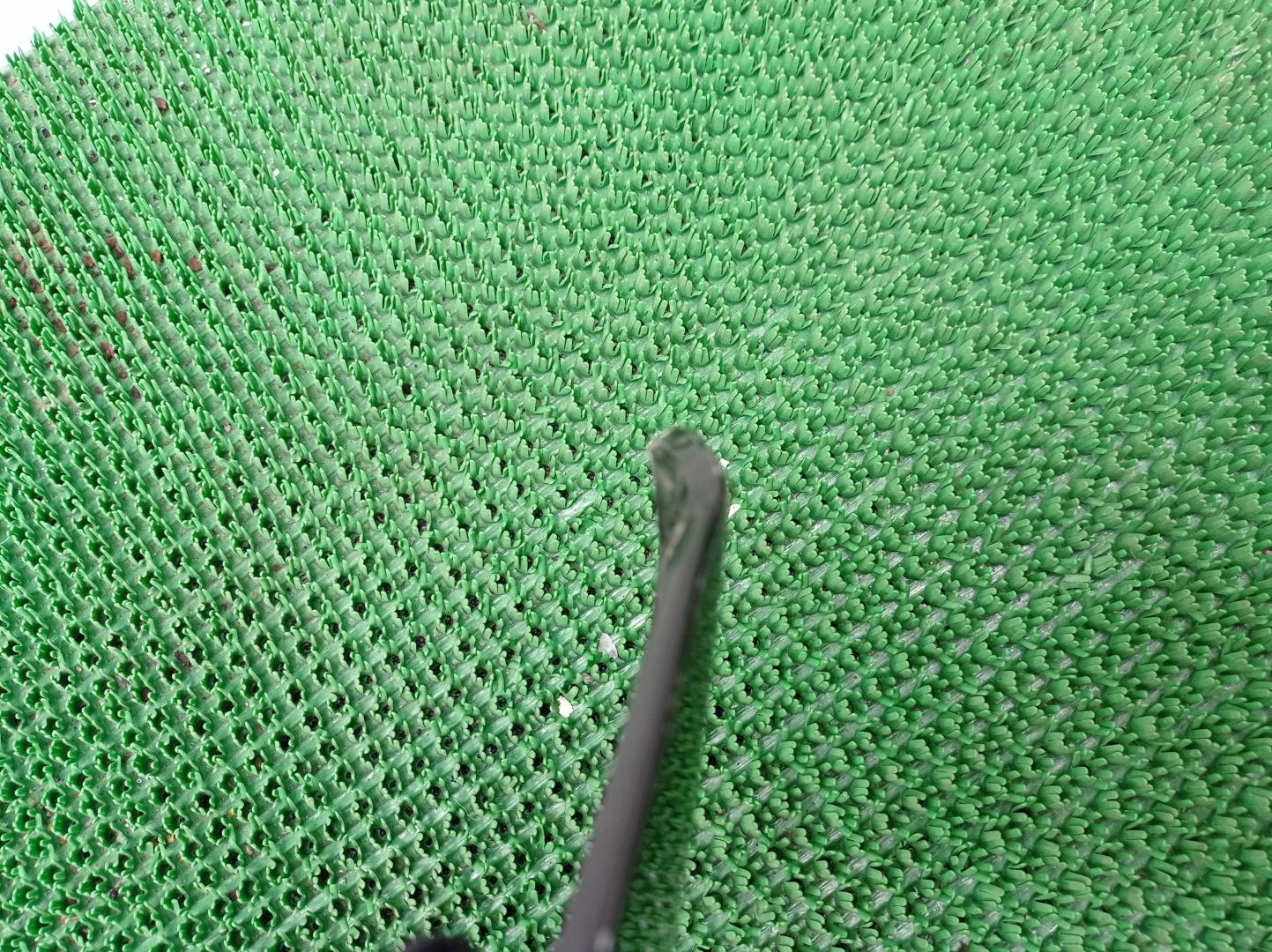 Крыло переднее правое