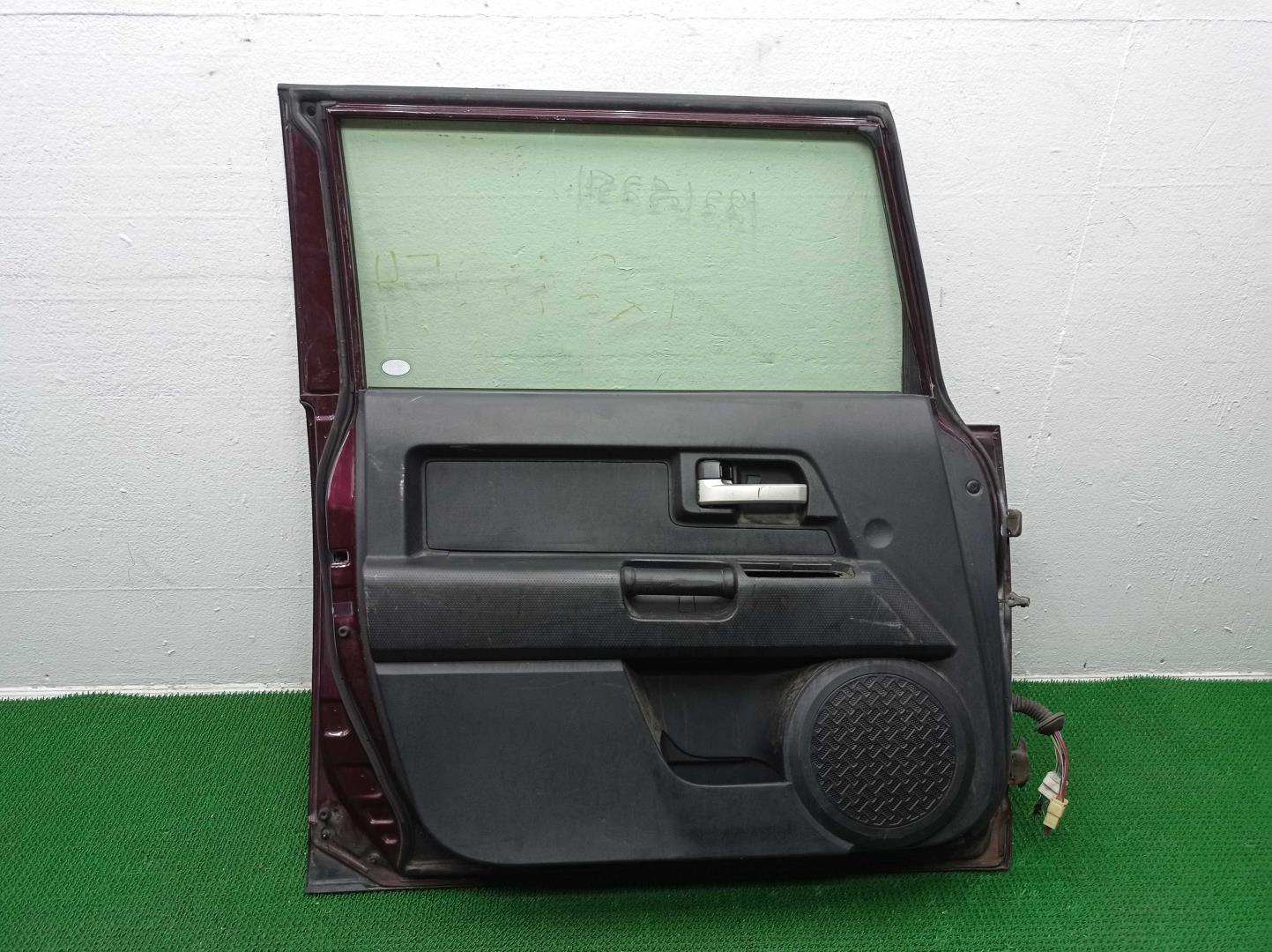 Дверь передняя левая