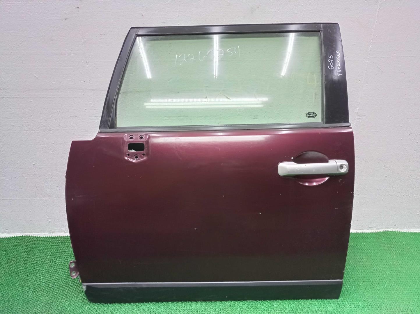 Замок двери передней правой