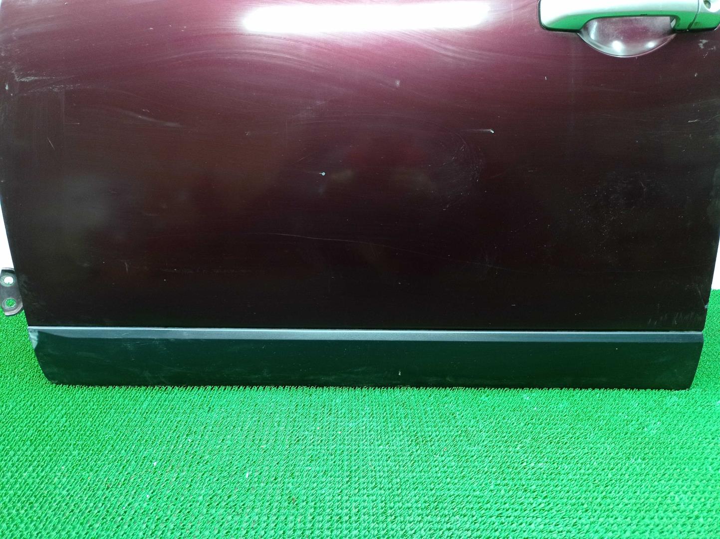 Замок двери передней правой