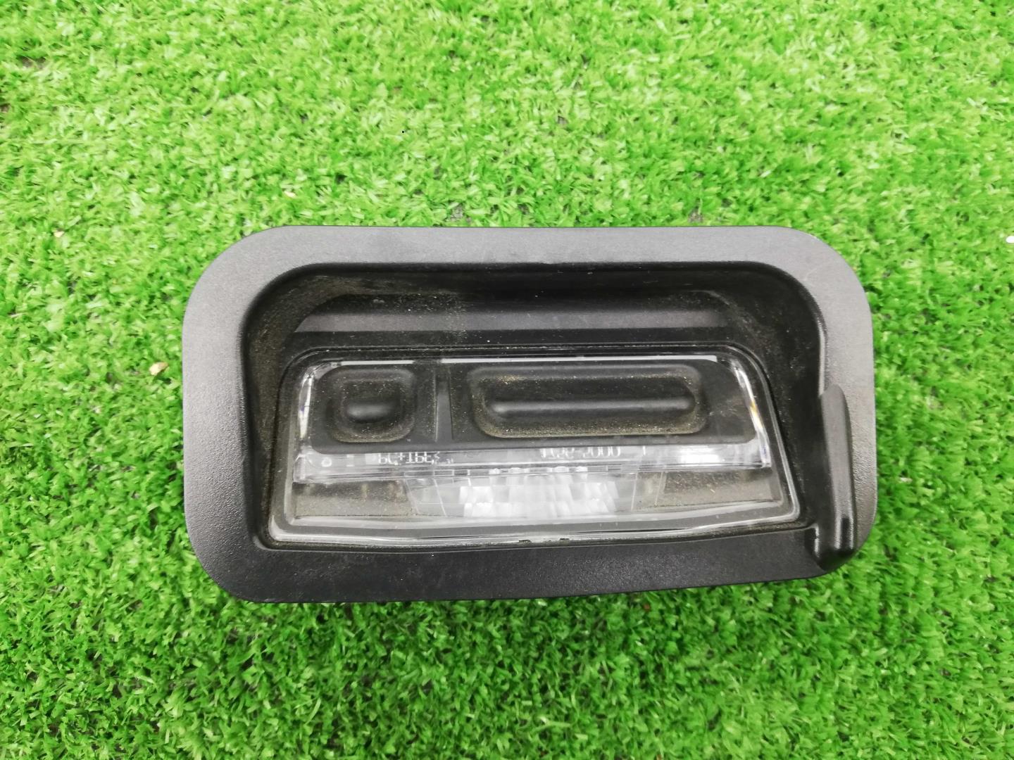 Фонарь подсветки номера