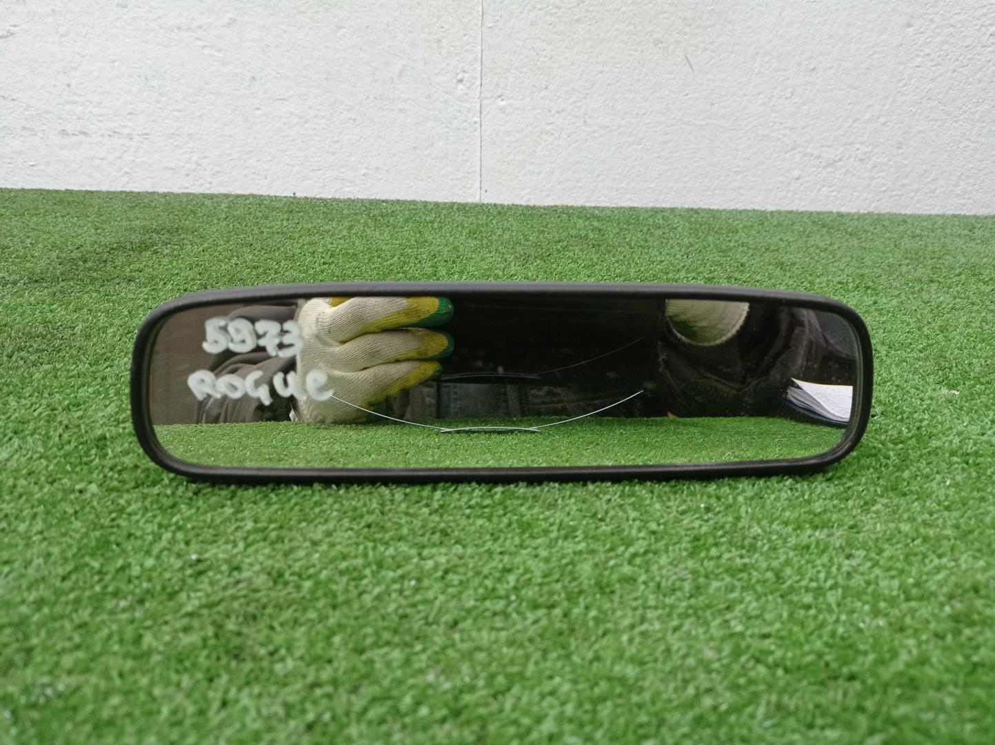 Зеркало заднего вида