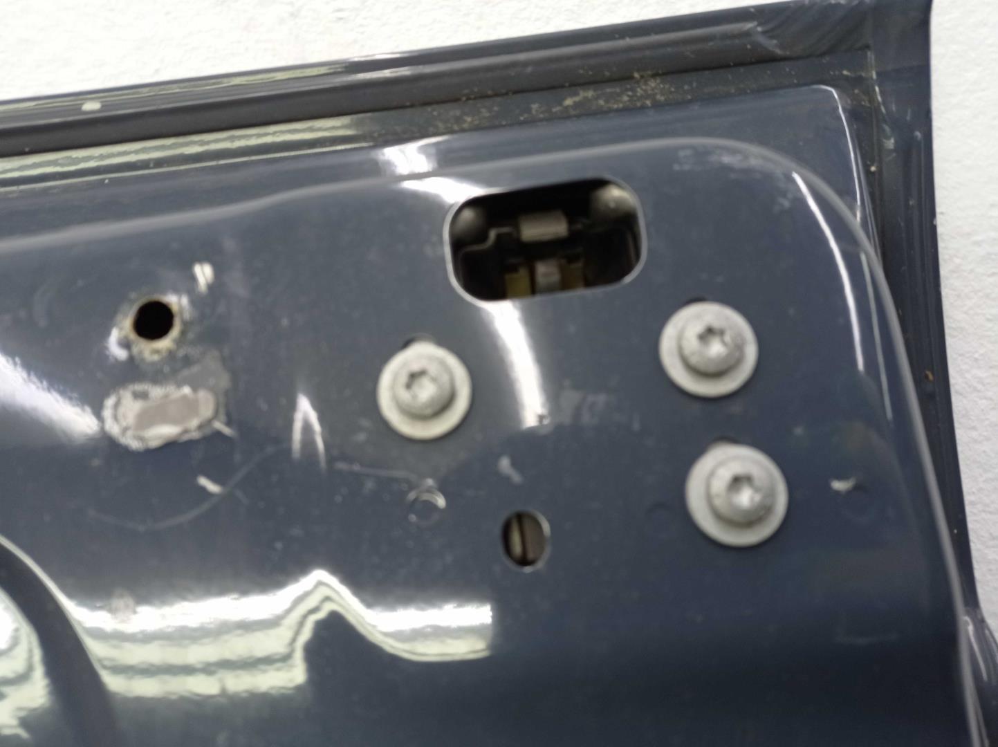 Дверь задняя правая