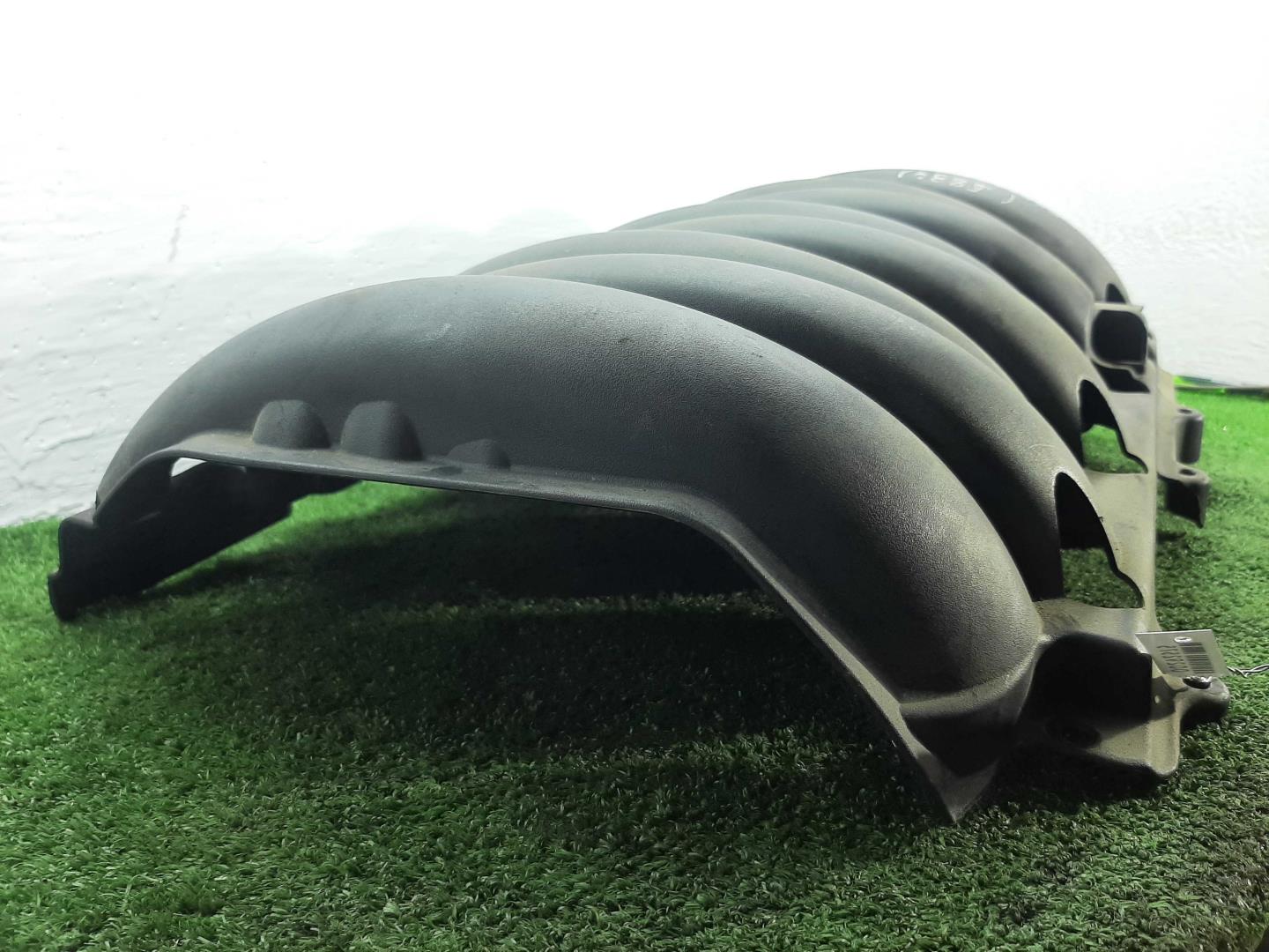 Крышка двигателя