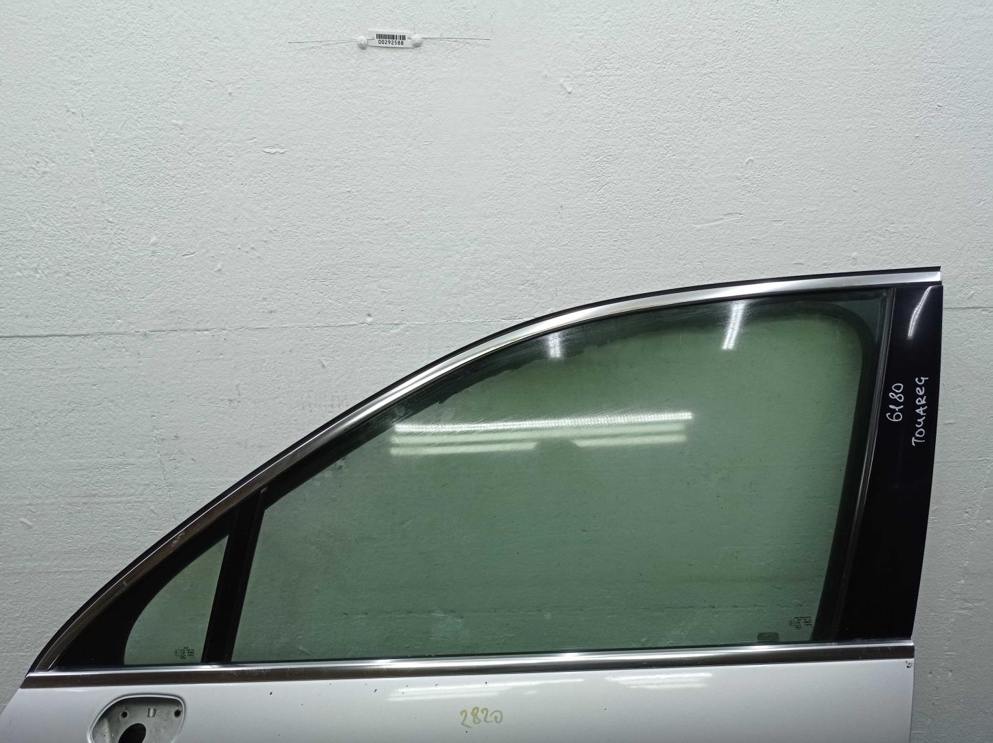 Дверь передняя левая