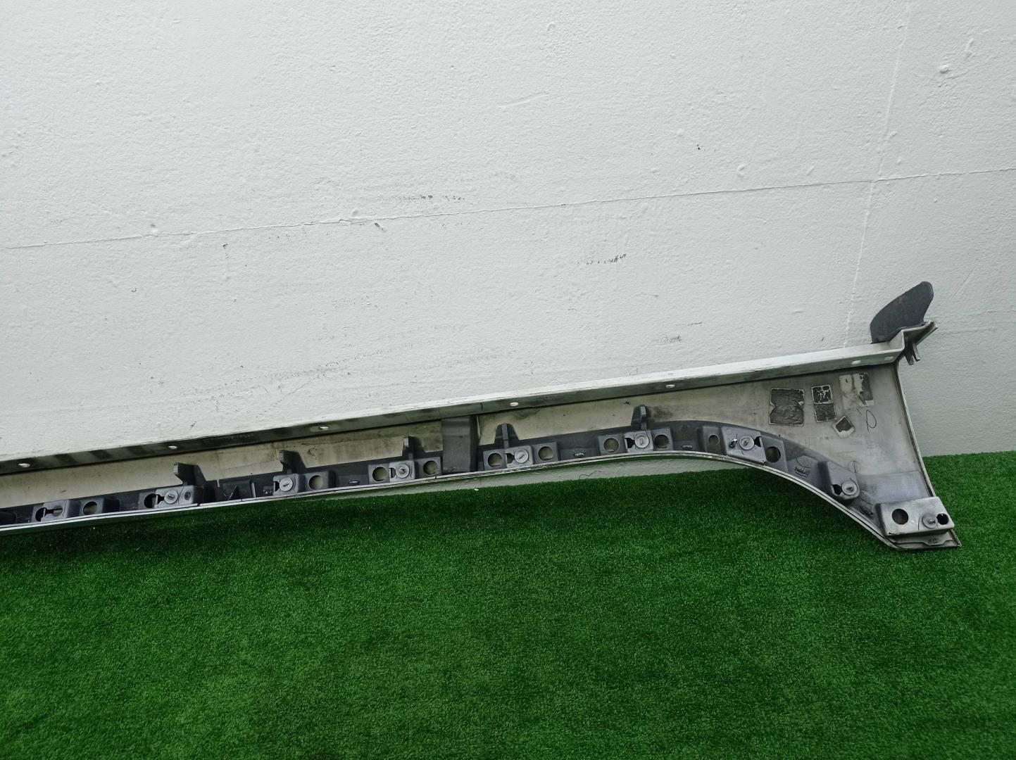 Накладка на порог (наружная)