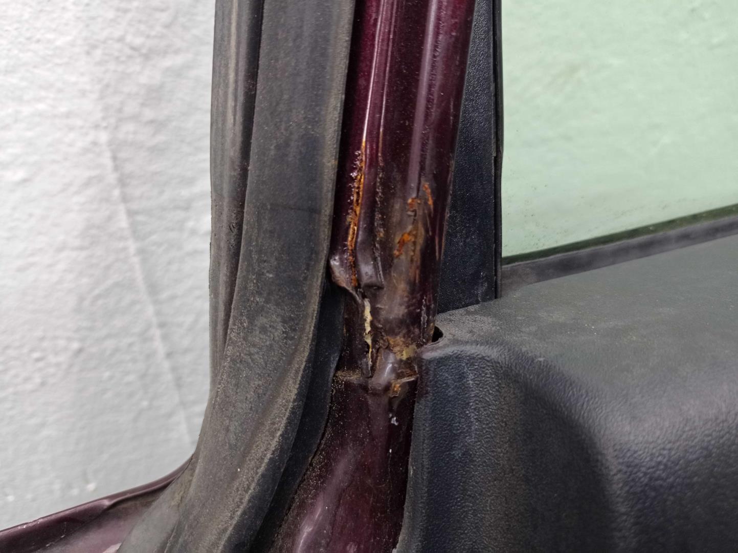 Замок двери передней правой