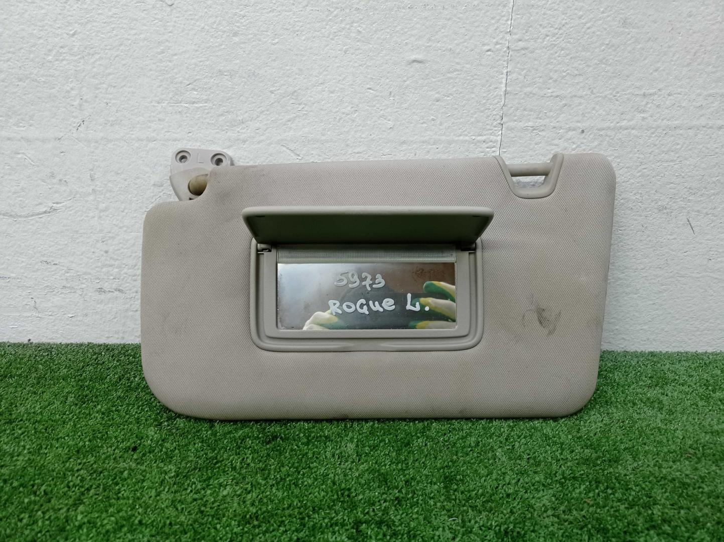 Козырек солнцезащитный