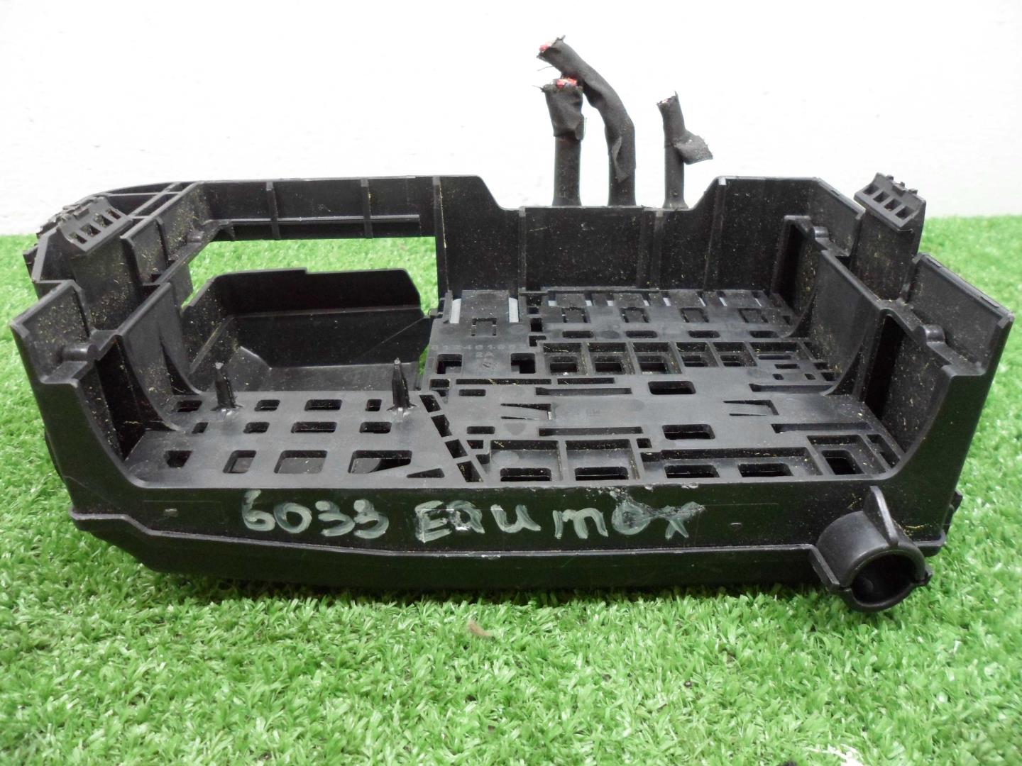 Клемма аккумулятора +