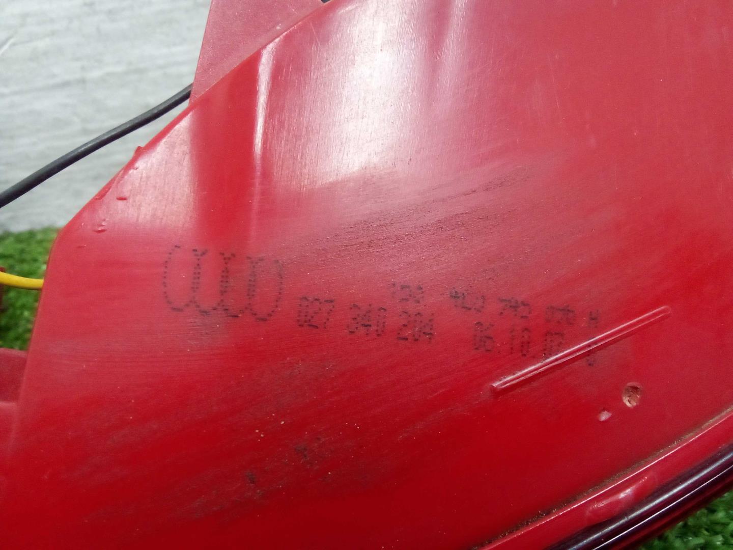 Фонарь задний в бампер правый