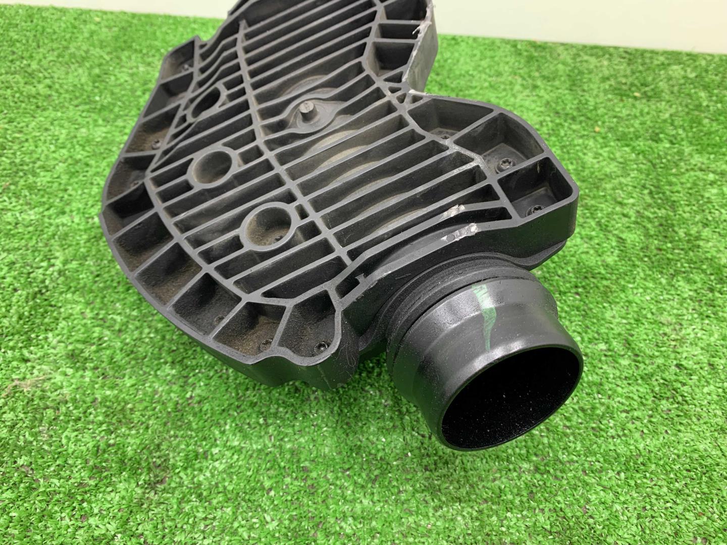 Резонатор воздушного фильтра