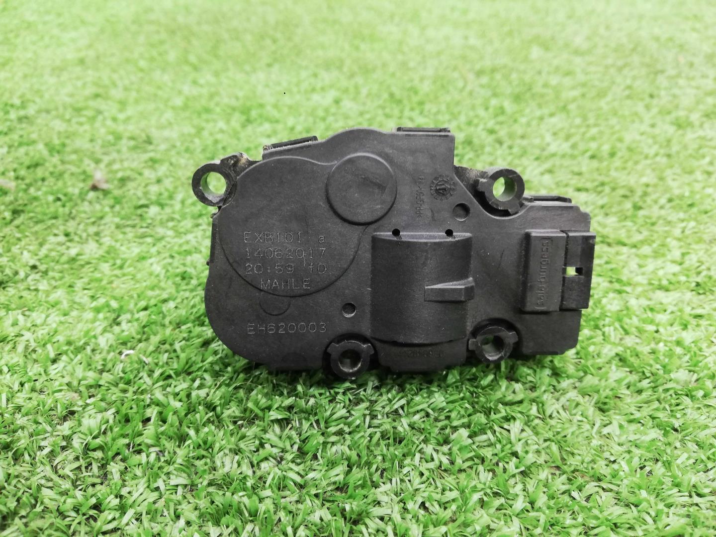 Моторчик заслонки печки