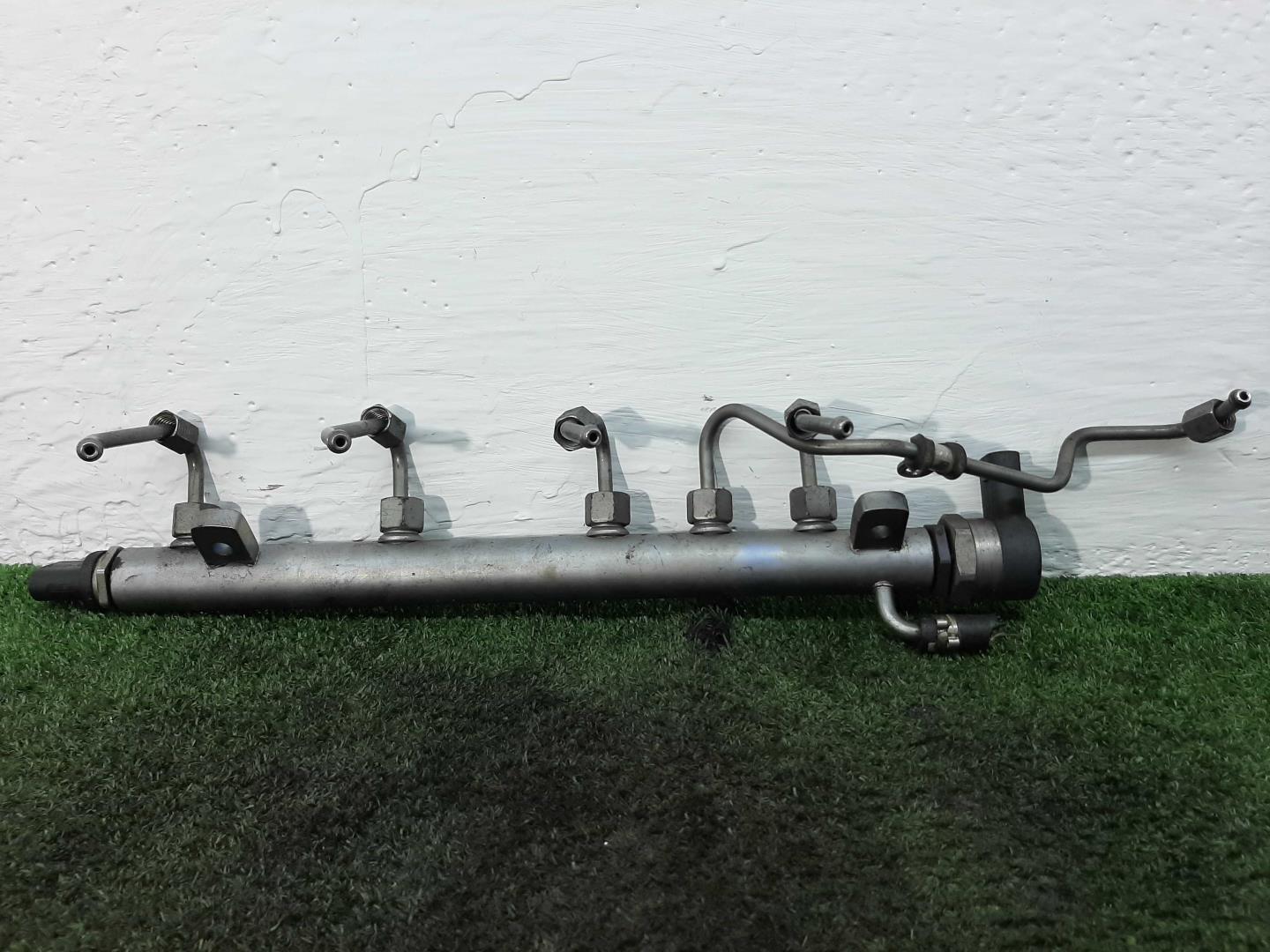 Рейка топливная (рампа)