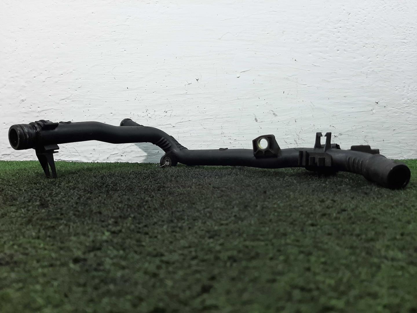 Трубка системы охлаждения