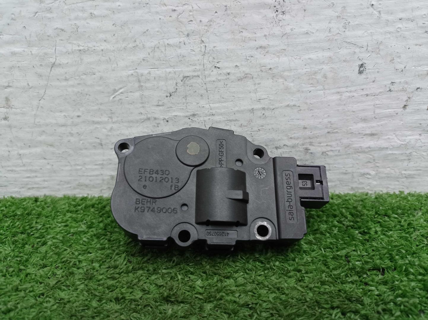 Моторчик заслонки печки