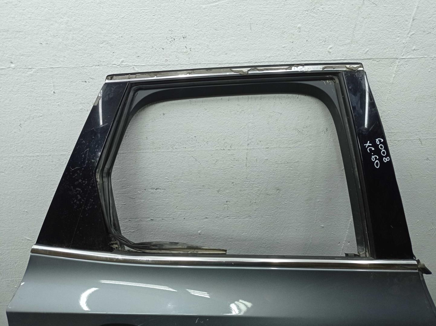 Замок двери задней правой