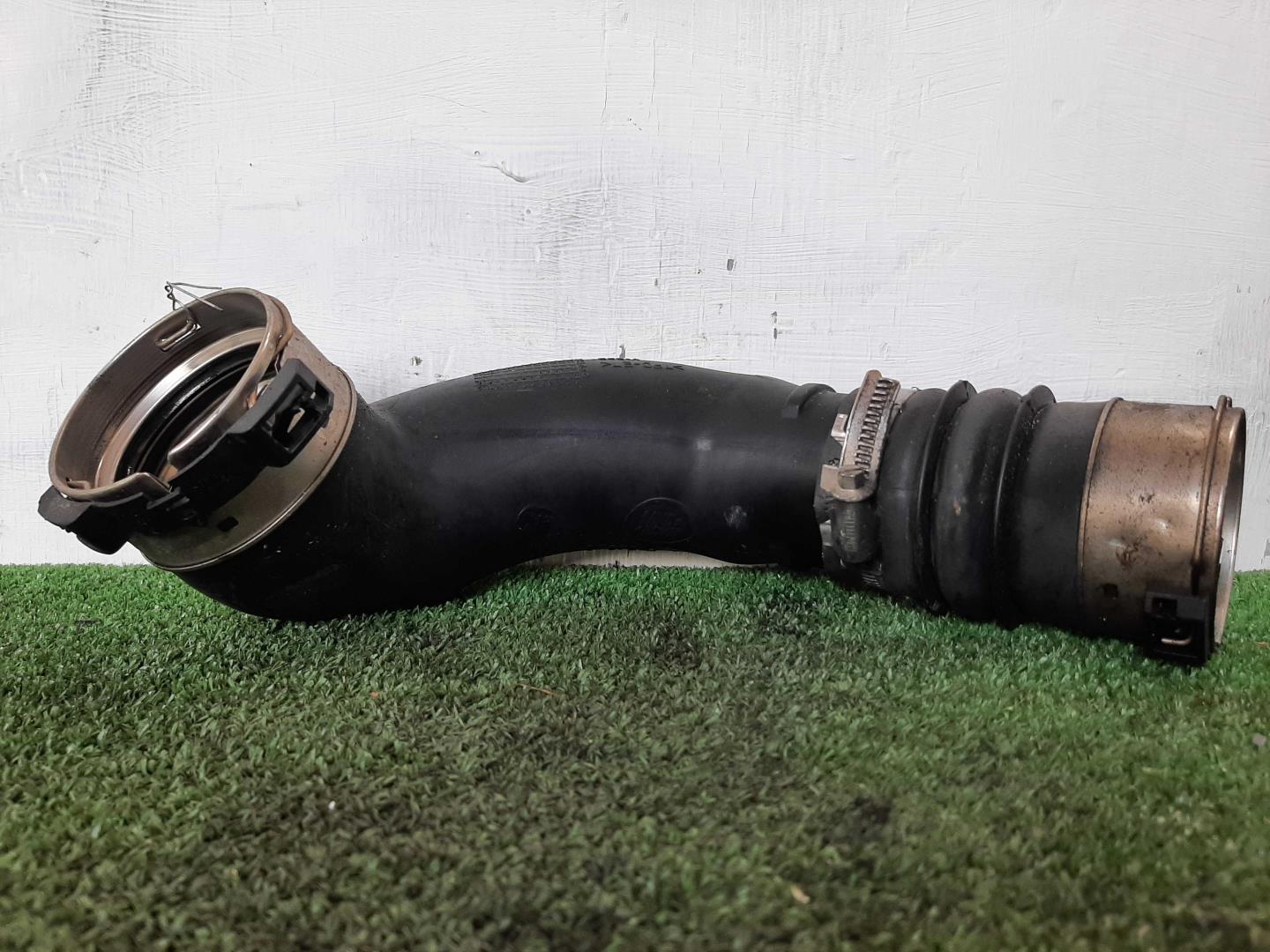 Патрубок интеркулера