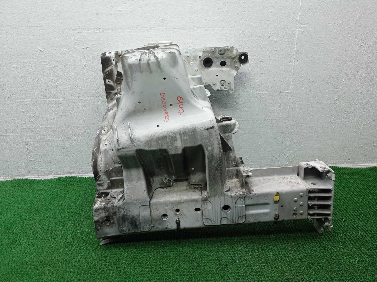 Лонжерон передний левый