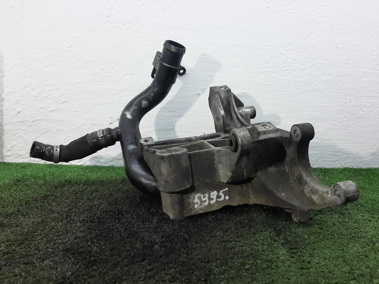 Кронштейн ГУР