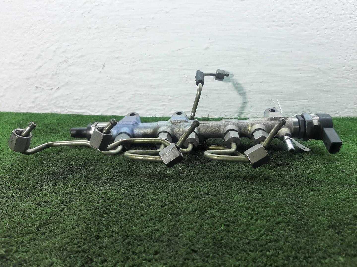 Рейка топливная (рампа)