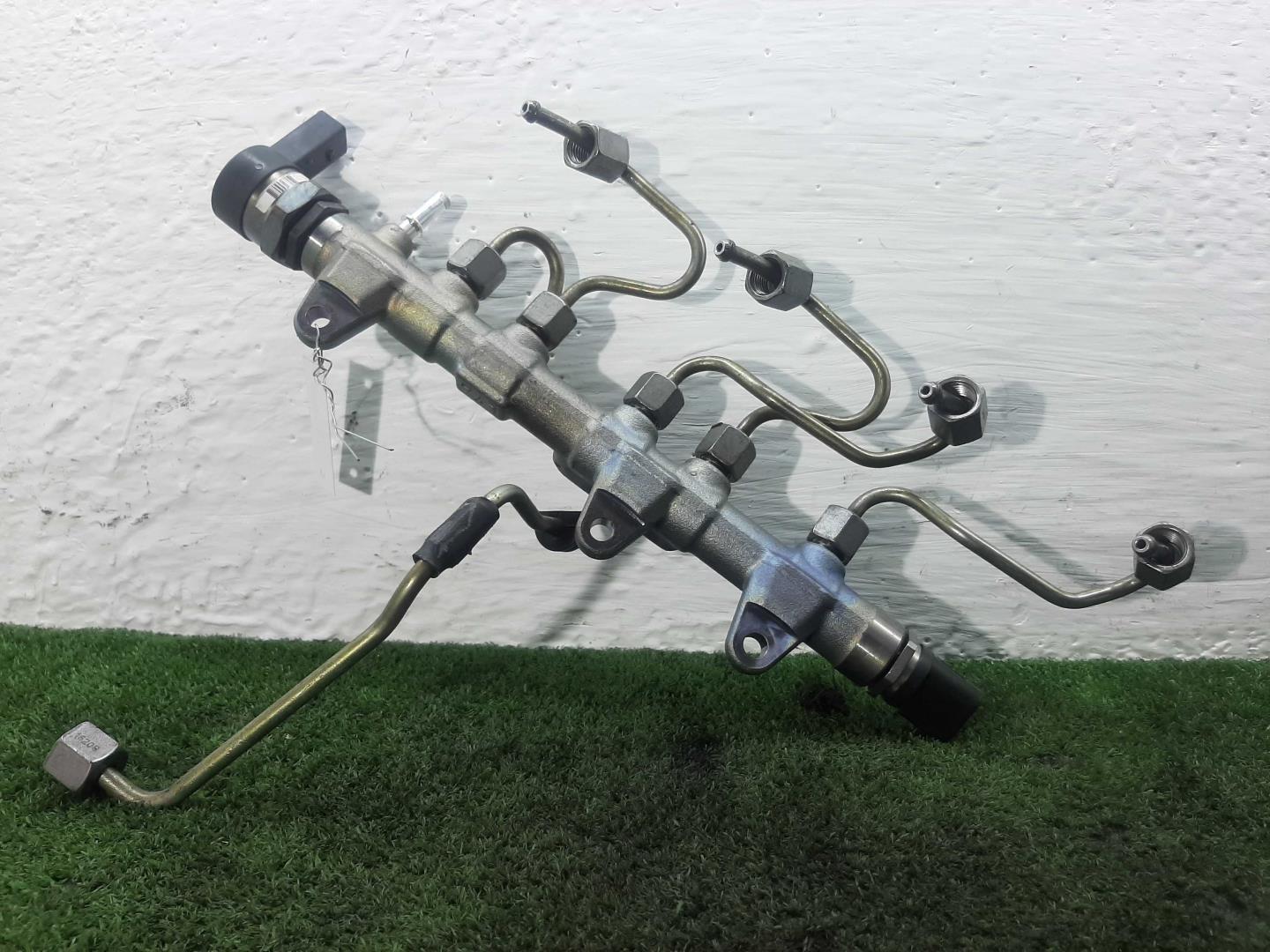 Рейка топливная (рампа)