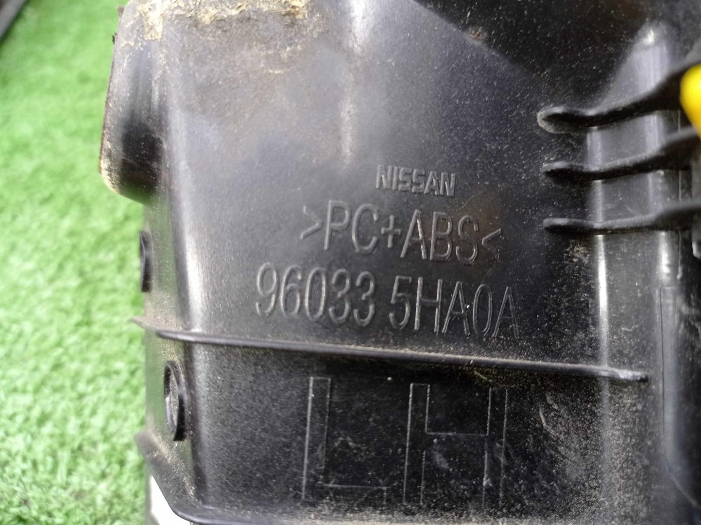 Накладка крышки багажника