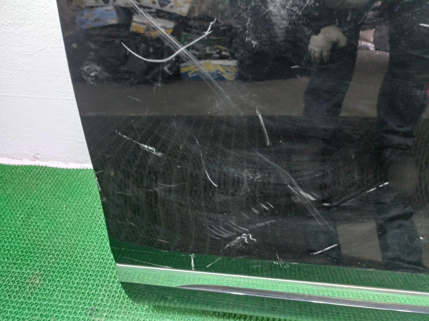Замок двери задней левой