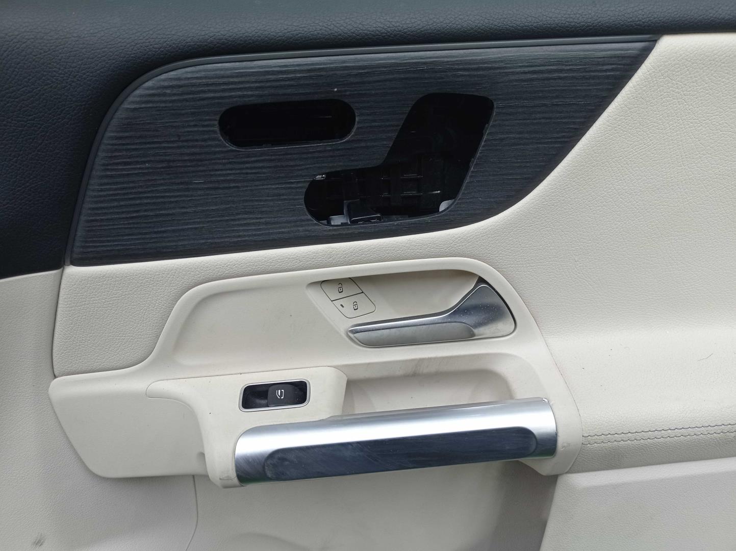 Стеклоподъемник электр. передний правый