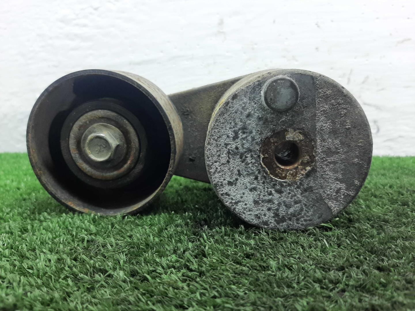 Натяжитель ремня