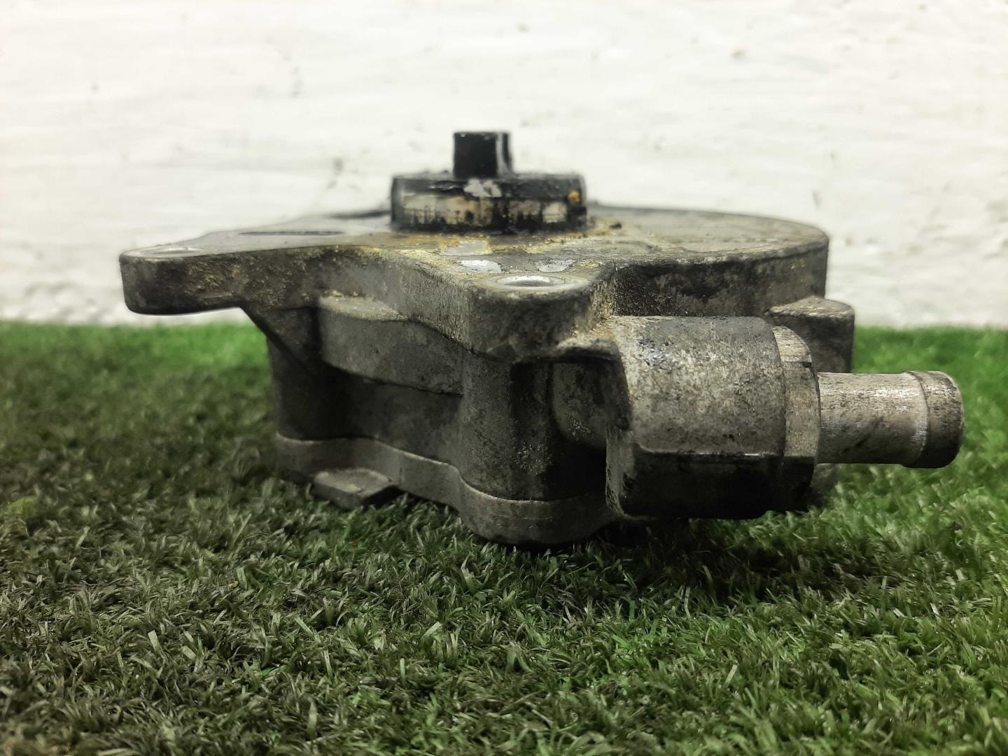 Насос вакуумный