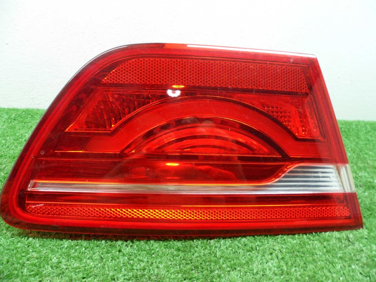 Фонарь задний внутренний левый