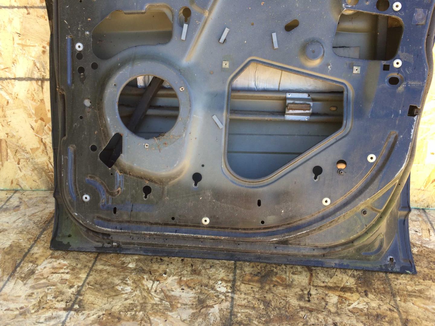 Дверь передняя правая