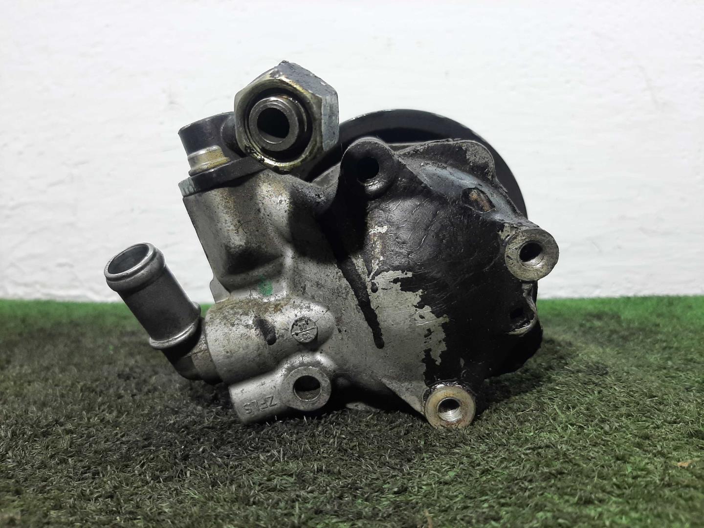 Насос ГУР (гидроусилитель руля)