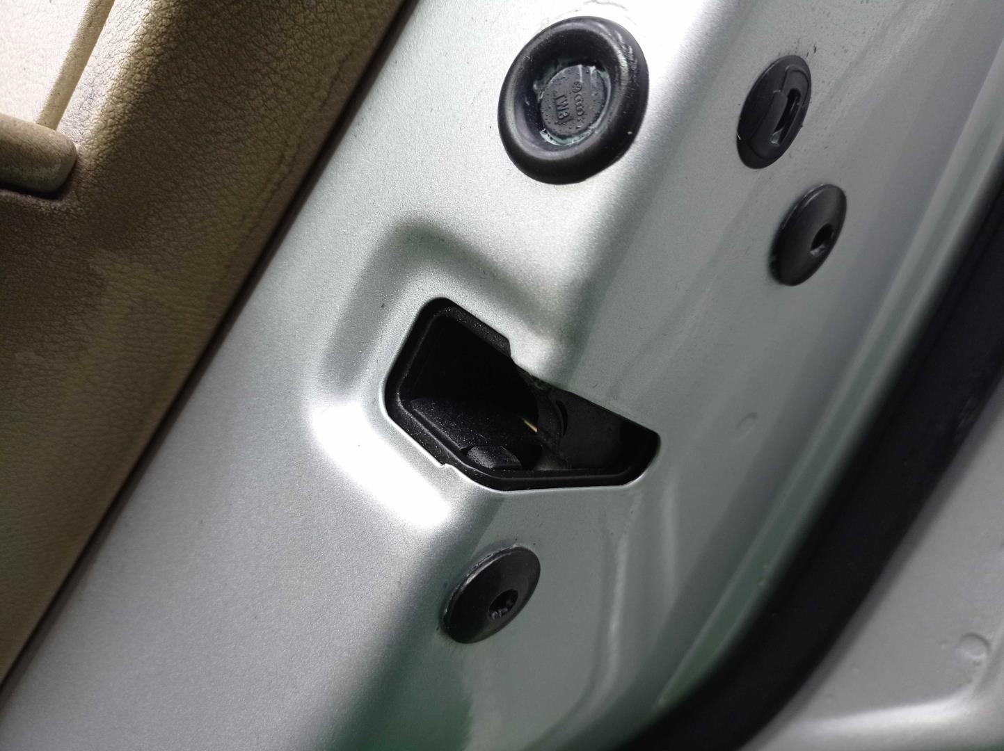 Дверь задняя правая