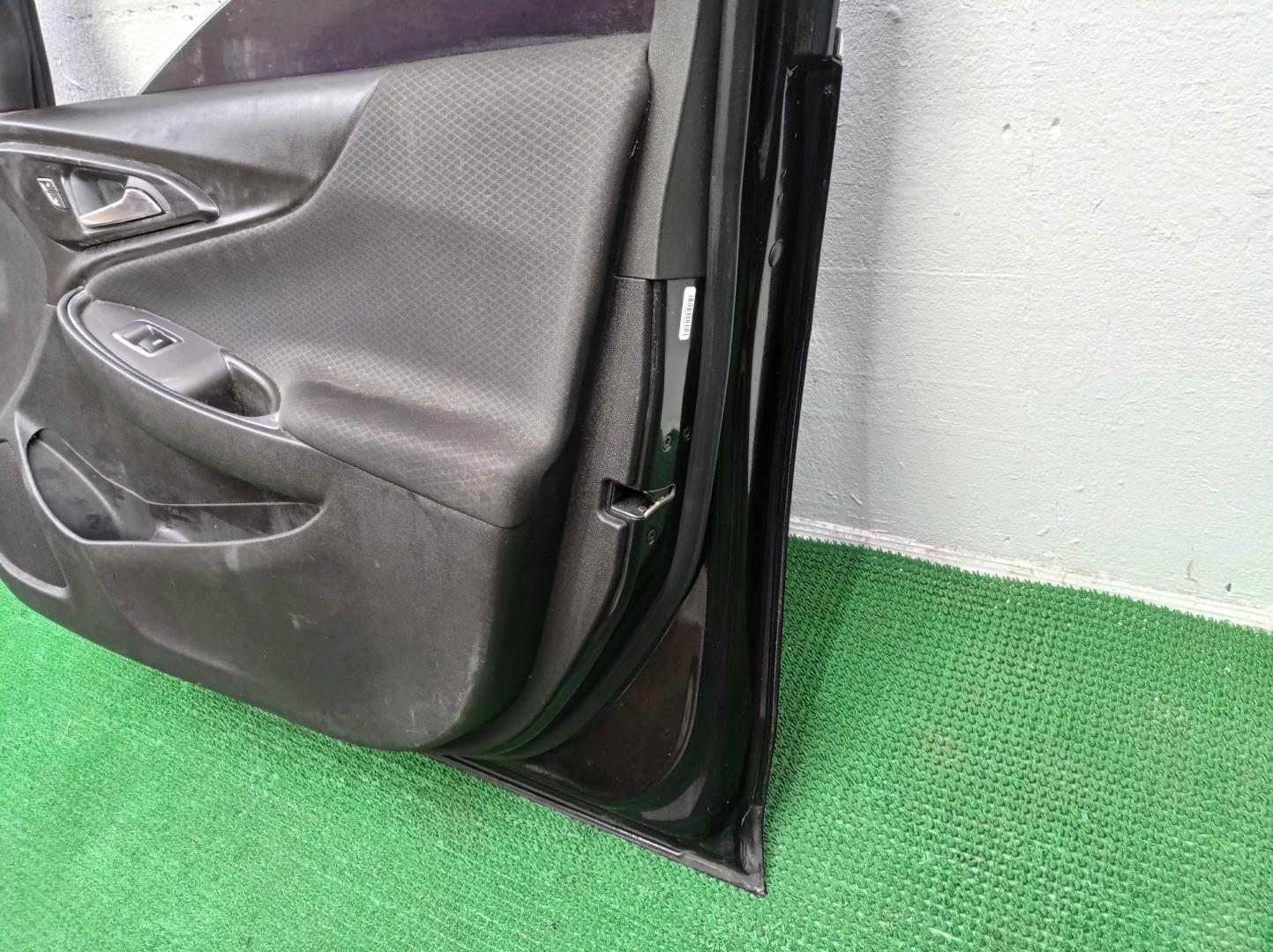 Ручка двери передней наружная правая