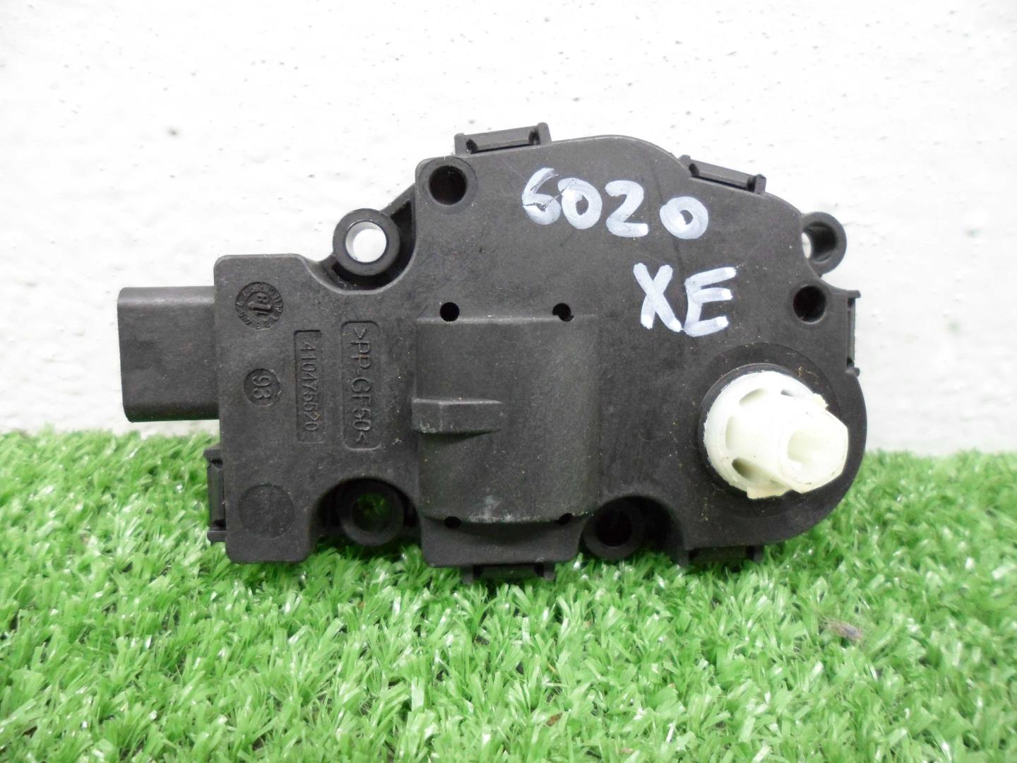 Моторчик заслонки печки