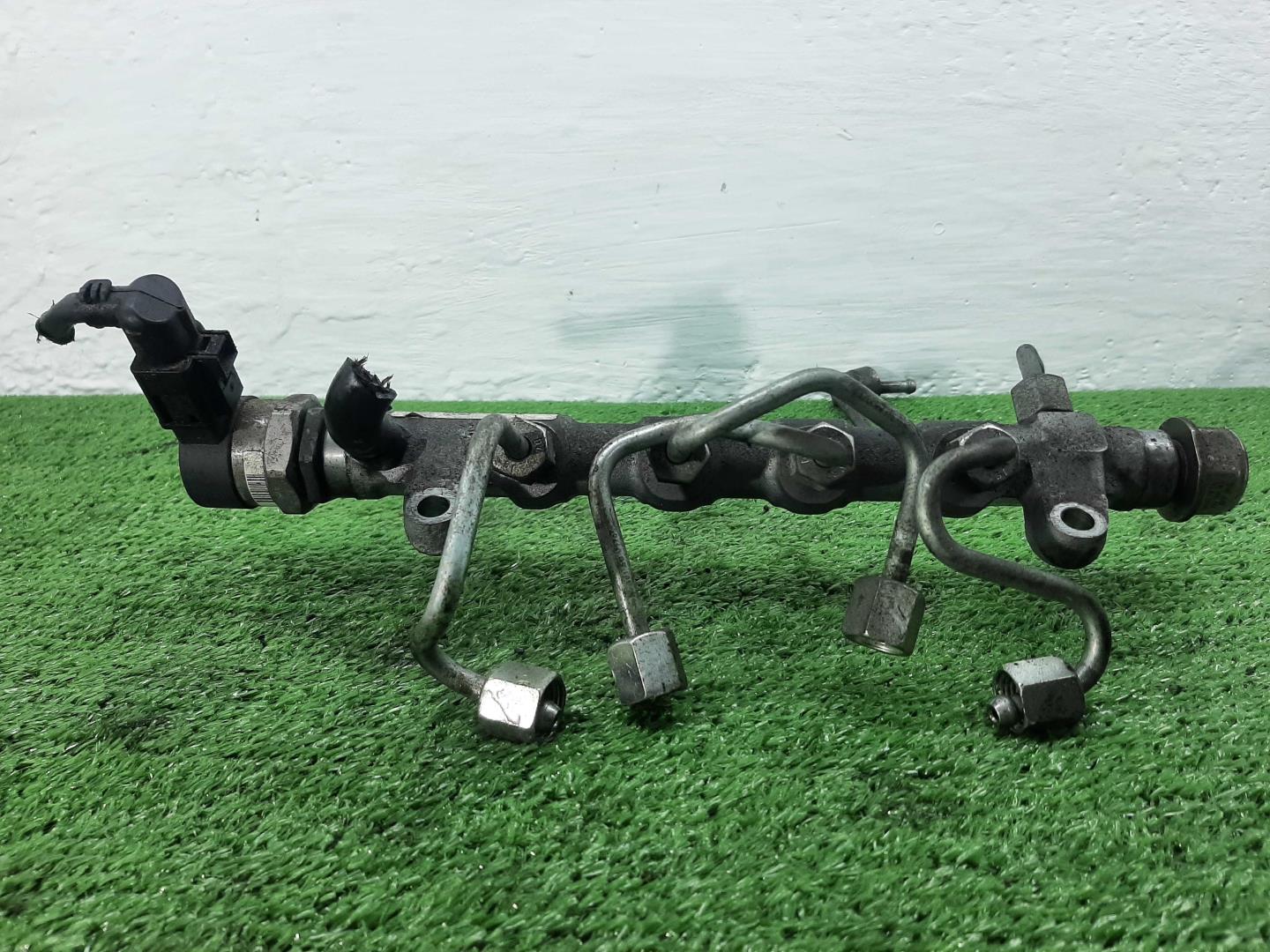 Рейка топливная (рампа)