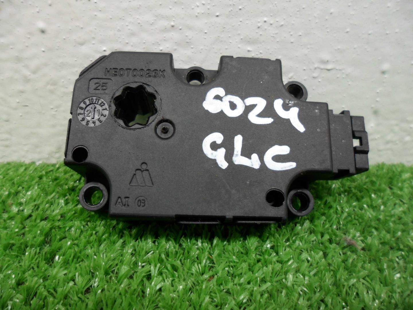 Моторчик заслонки печки