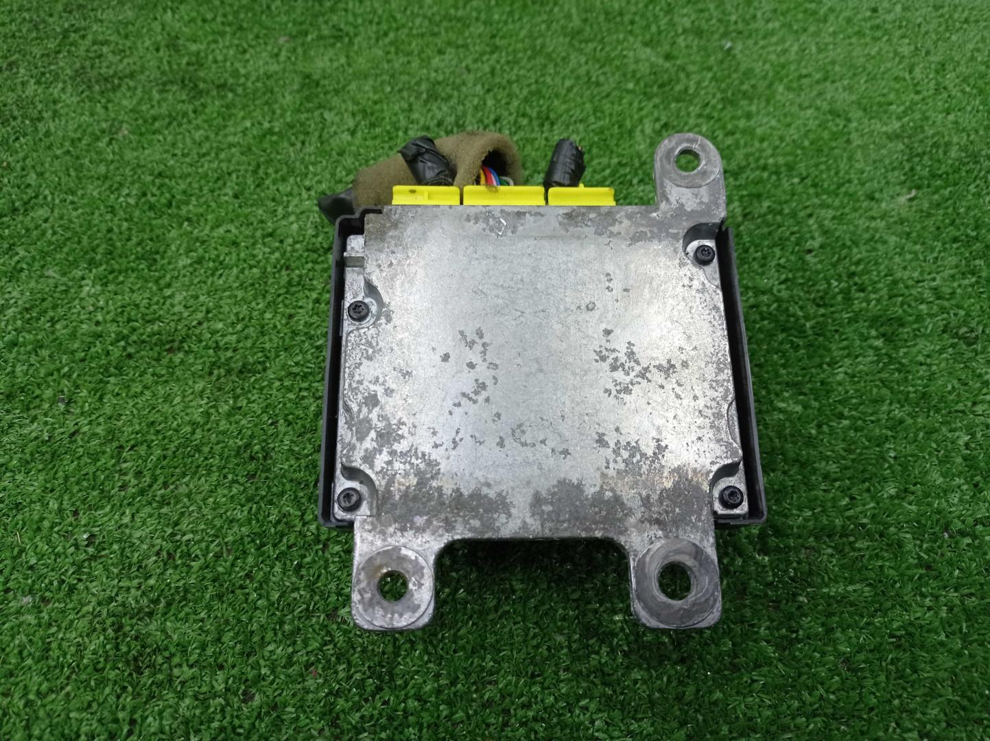 Блок управления подушек безопасности (AIR BAG)