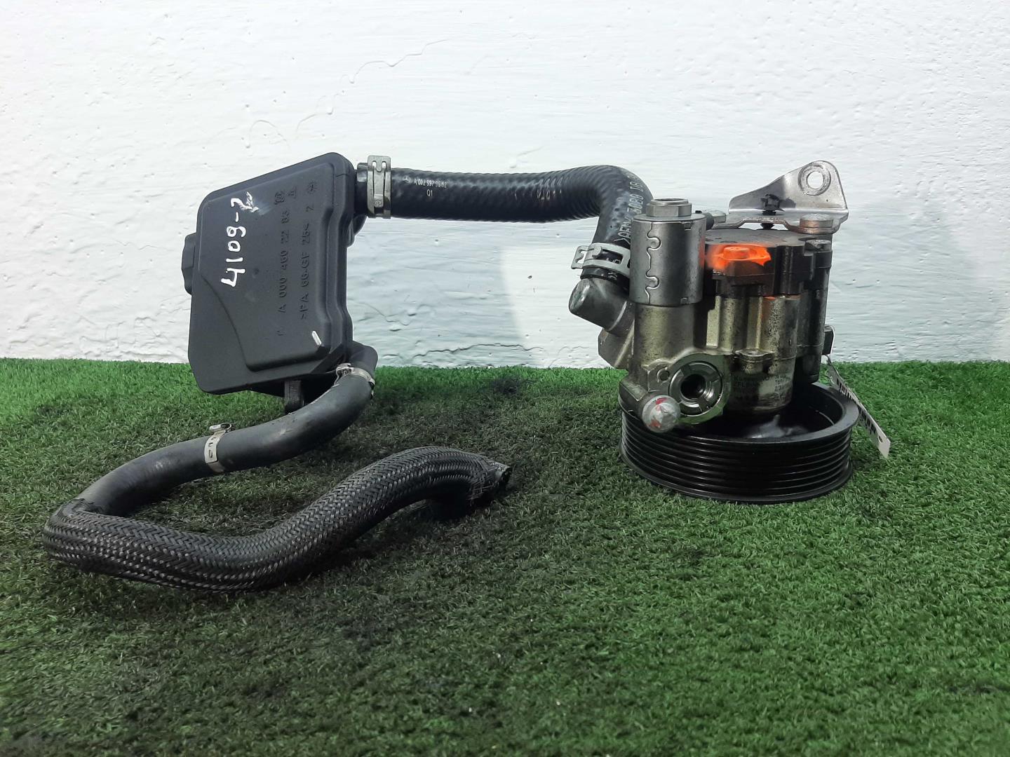 Насос ГУР (гидроусилитель руля)