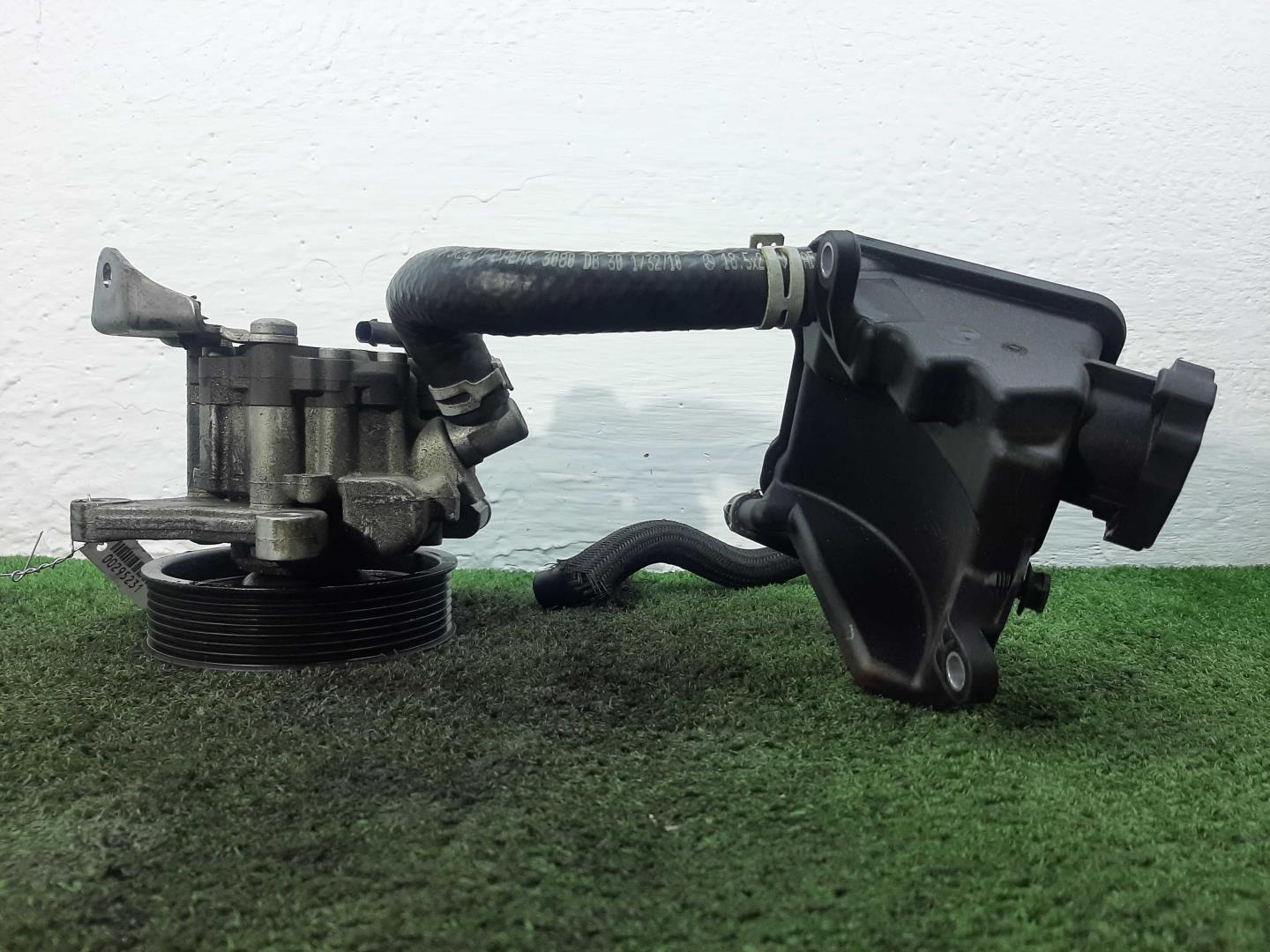 Насос ГУР (гидроусилитель руля)